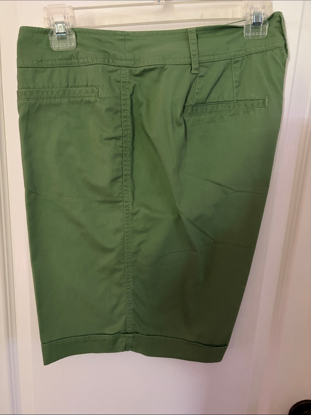 Classic Men's Green Chino Shorts
